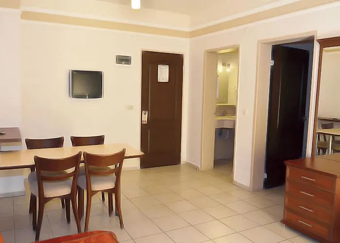 Hotell Julian Forest