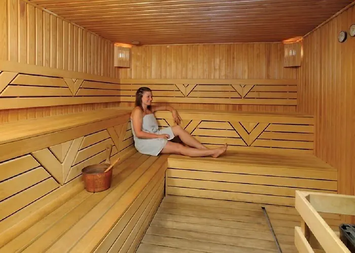 Hotell Julian Forest 4*