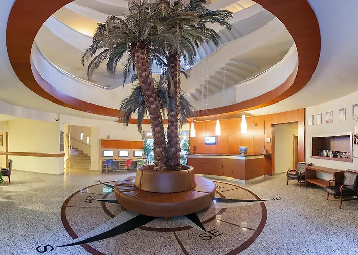 Hotell Julian Forest 4*