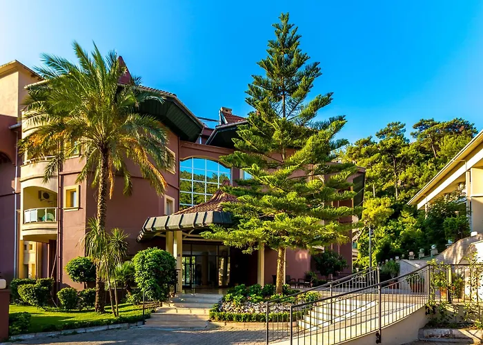 Hotell Julian Forest 4*