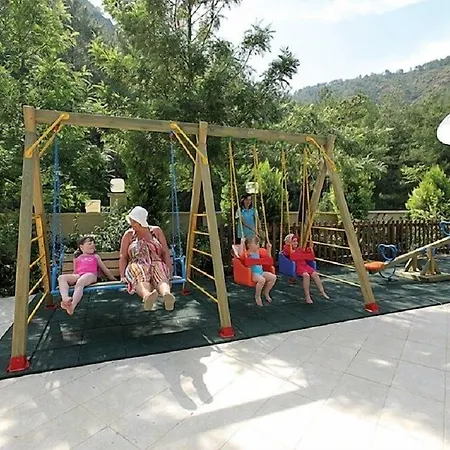 Julian Forest Hotel 4*