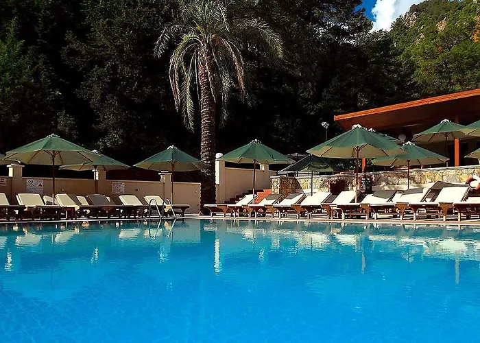 Julian Forest Hotel 4*