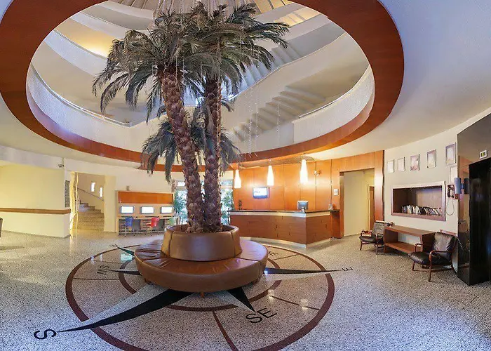 Hotel Julian Forest 4*